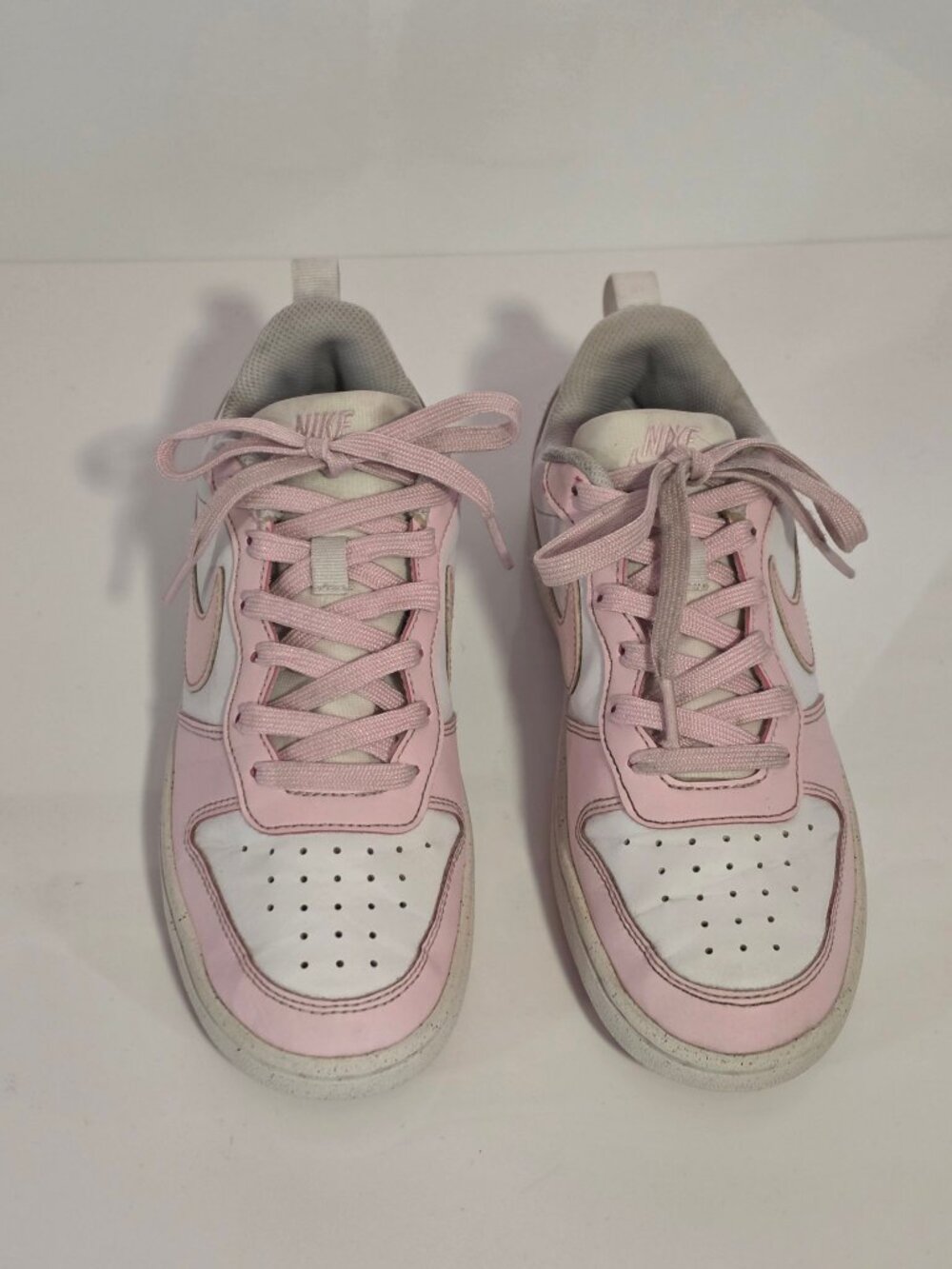 Nike Court Borough Low 2 White Pink Sneakers Big Kids Size 5Y